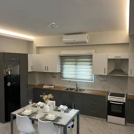 Garden House Каламата